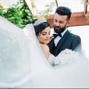 Meet your Posher, Hildaa